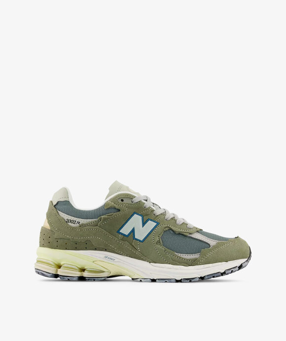 Norse Store | Shipping Worldwide - New Balance M2002RDD - Mirage