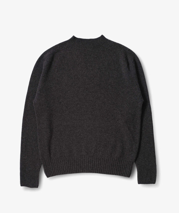 Margaret Howell - SEAMLESS CREW NECK MERINO CASHMERE