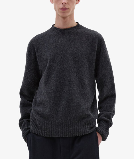 Margaret Howell - SEAMLESS CREW NECK MERINO CASHMERE